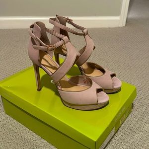 Gianni Bini Geordannah Platform Heeled Sandals Nude Taupe Rose Gold Womens 8 EUC